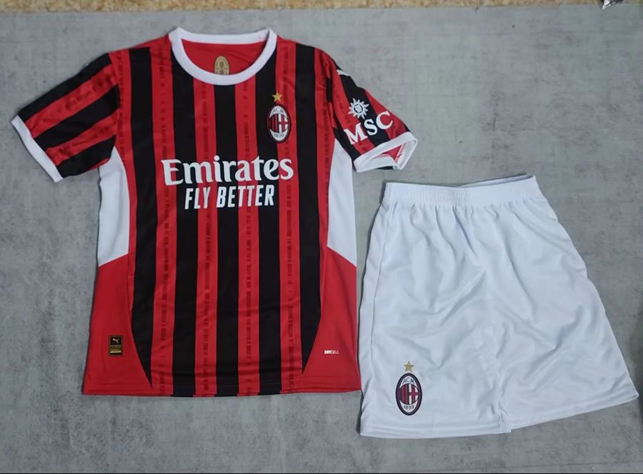 2024-2025 Milan Soccer Kits Soccer Uniforms Football Kits Football Jersey Retro Jersey Player Jersey Soccer Jacket Football Tracksuits