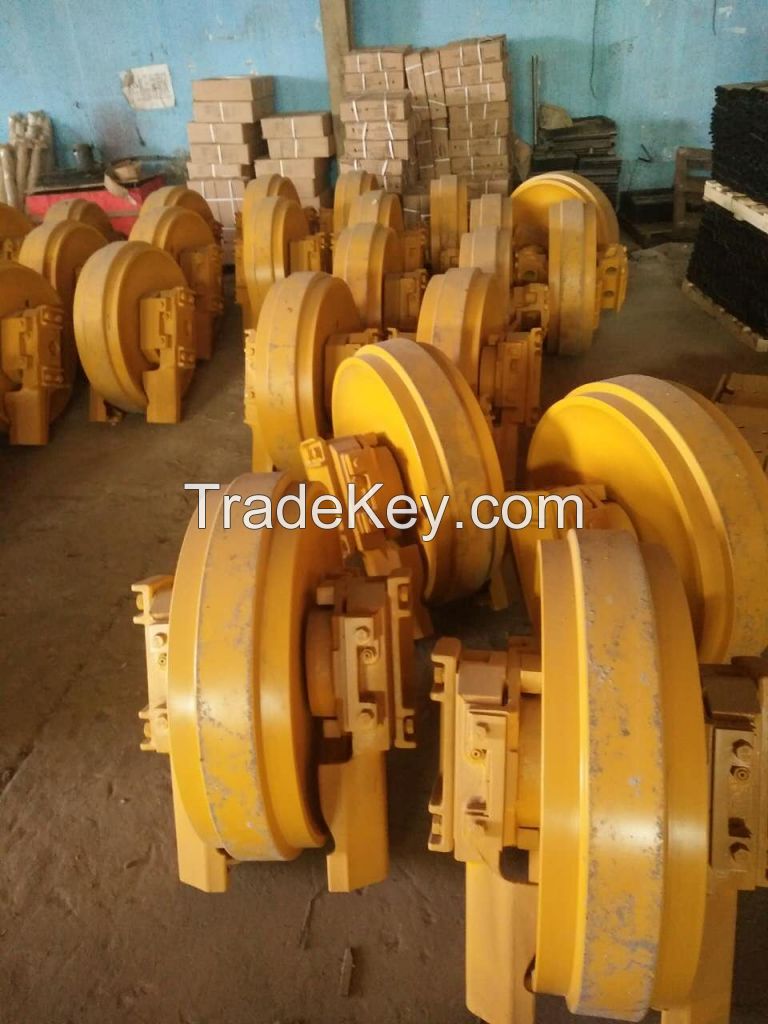 Bulldozer front idler