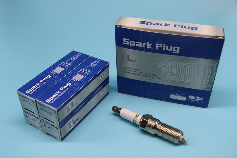 Auto parts Iridium Spark Plug IT6RF-13 for Volvo