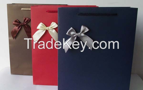 Custom Christmas Paper bags, shopping bag, gift bag with handle