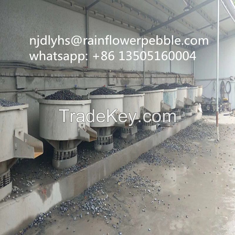 China Black Polished Pebble Stone Tile Colored River Stone For Landscaping