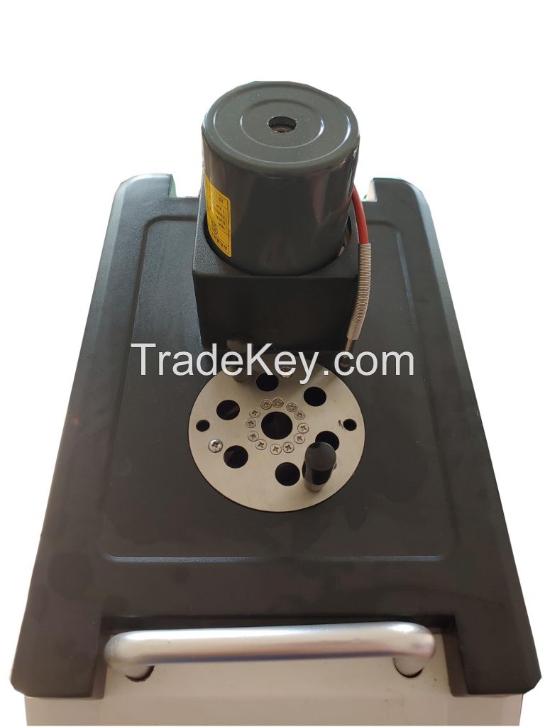 Portable intelligent cryostat with oil bath and touch screen