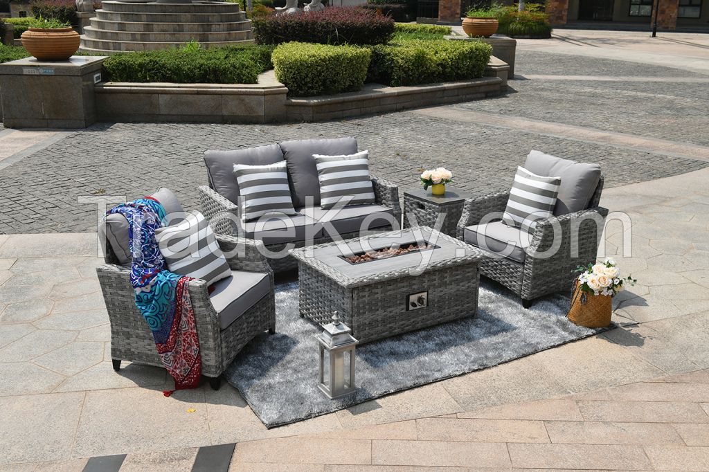 5 Pieces Outdoor Grey Wicker Patio Coversation Set with Firetable Pit 