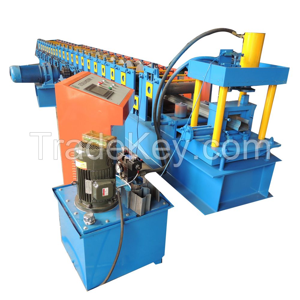 China Manufacturer Designed Standing Seam Metal Roof Roll Forming Machine