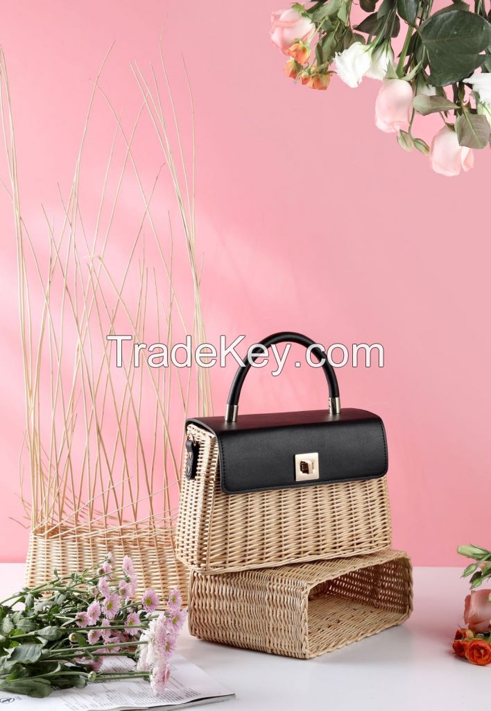 women wicker bag