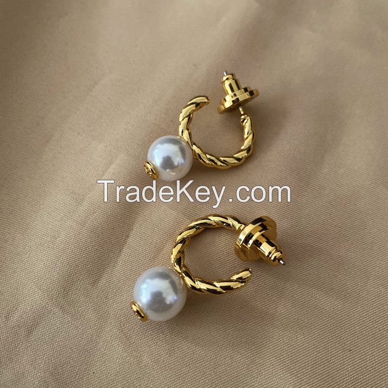 Tavuala FASHION EARRING