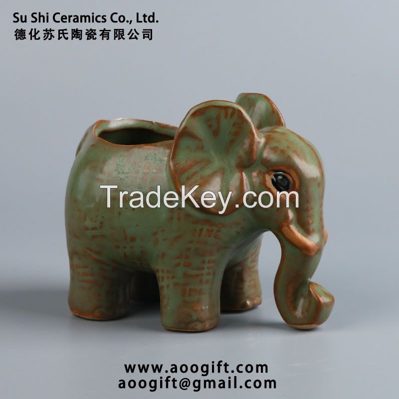 Individual creative animal ceramic flowerpot