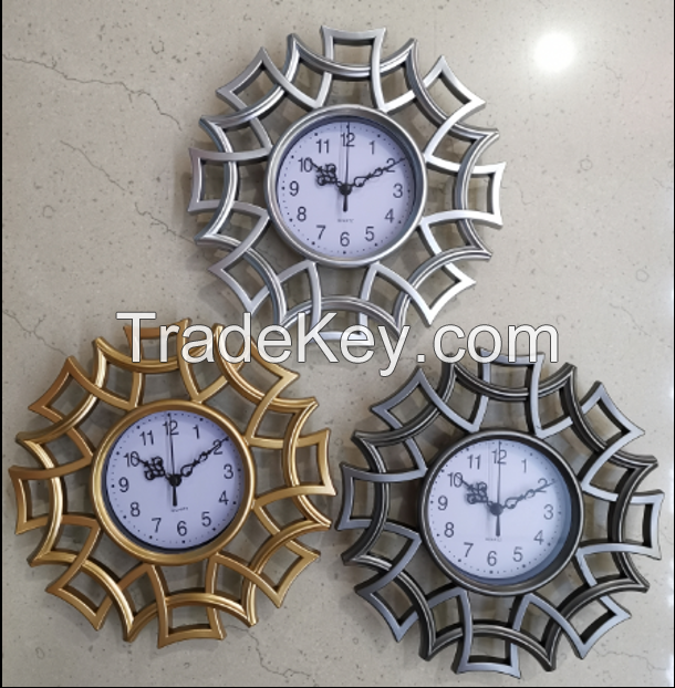 Popular Carved Quartz Wall Clock For Living Room