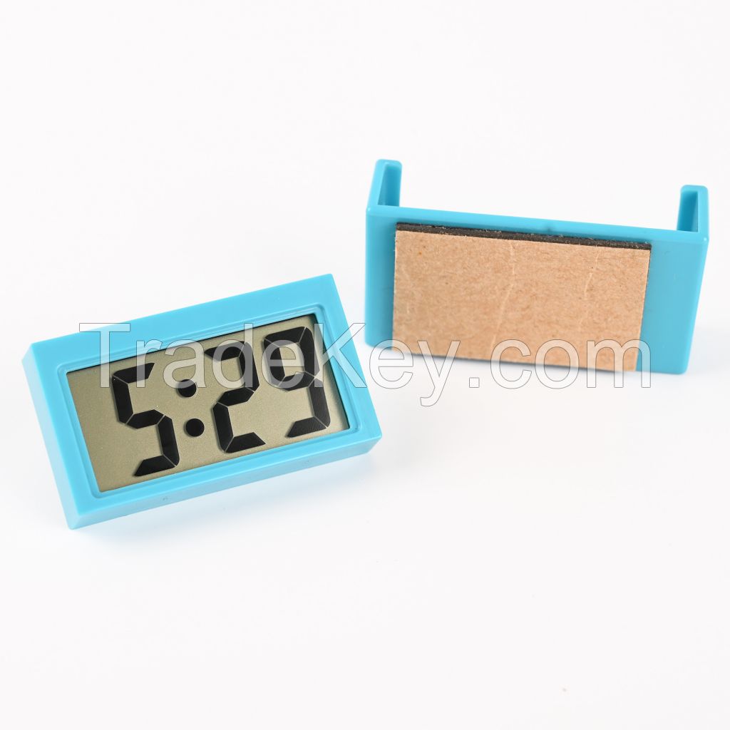 Large-screen digital display car clock