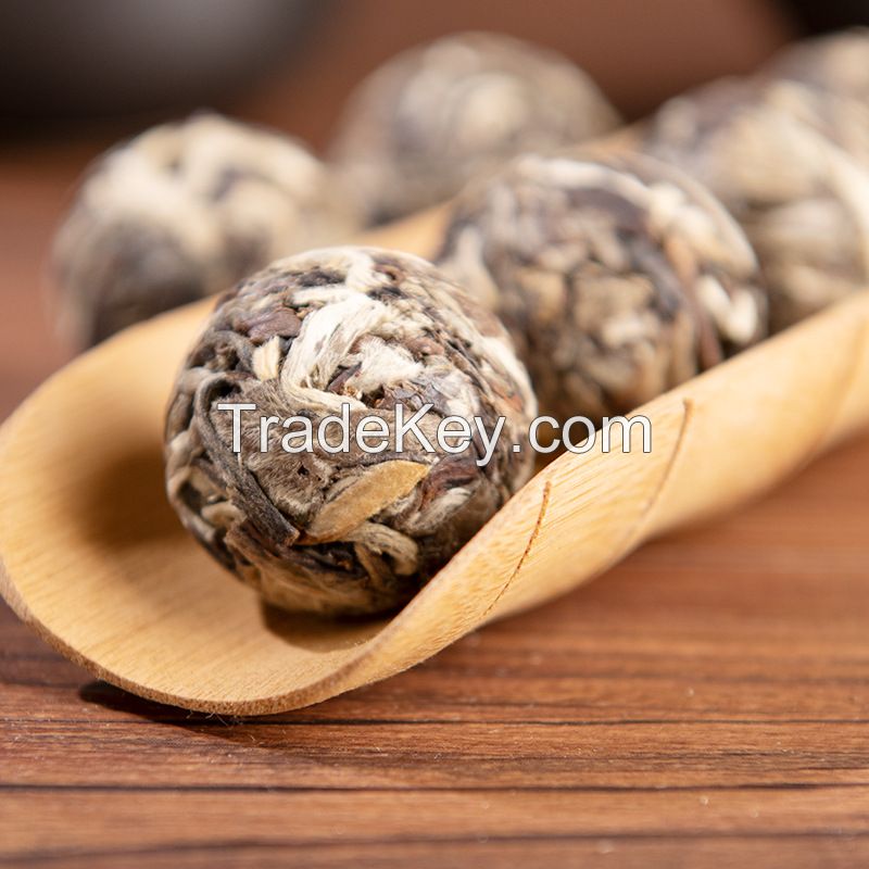 Wholesale Chinese Health Yunnan Big Tree Organic Skin Care Bulk 8g Moonligh White Tea in Tea Dragon Ball