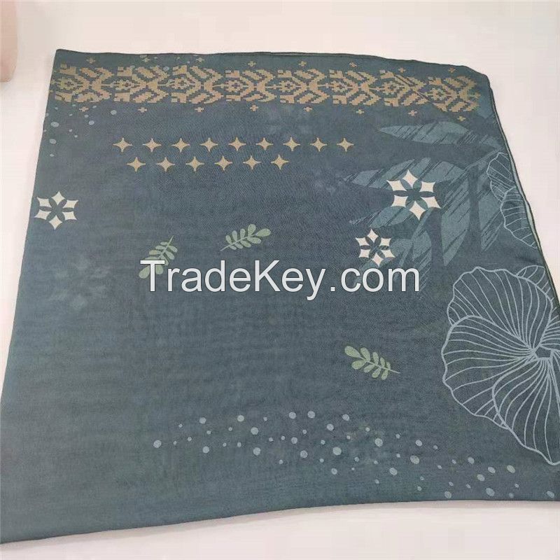 High quality hot selling 2021 voile scarf new design  hijab popular in Malaysia