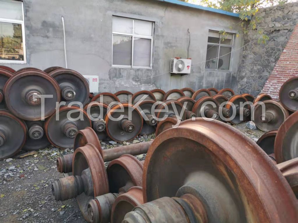 The train wheels