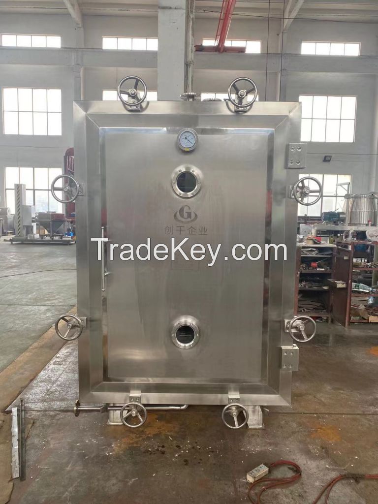 Vacuum dryer 