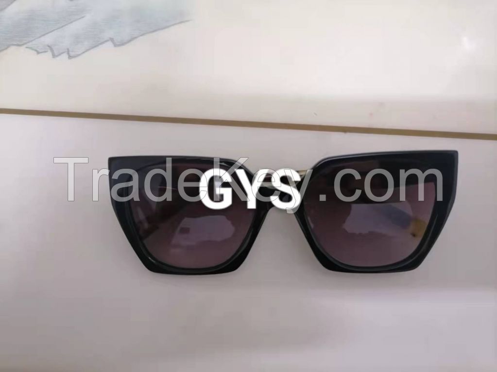 Fashion sunglasses