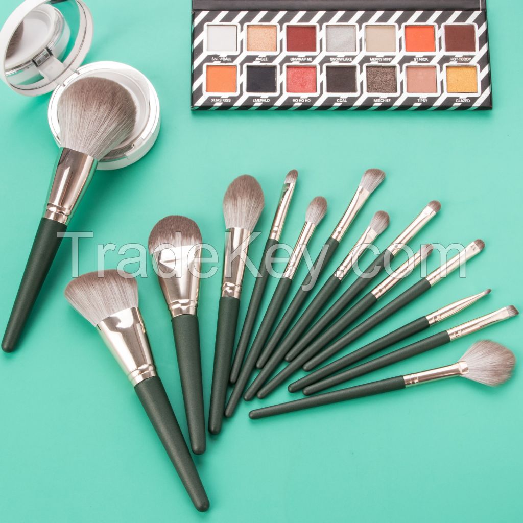 2020 new style makeup brush set 12pcs green makeup brushes with black pu cosmetic bag