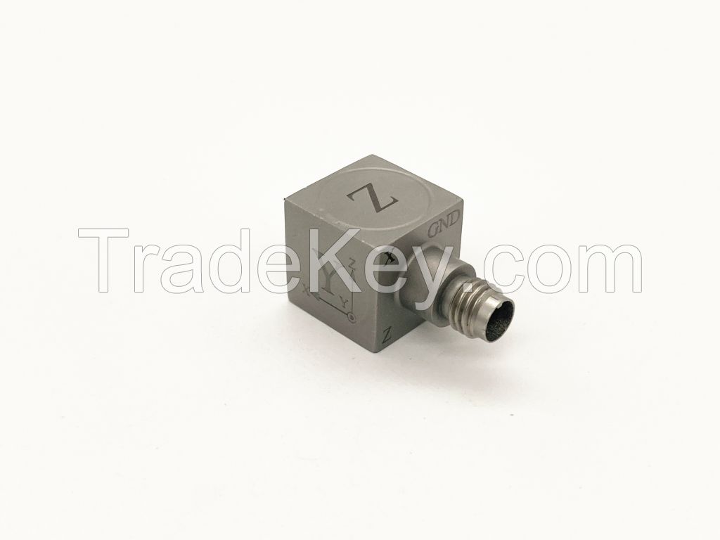 Miniature Tri-axial IEPE Accelerometer 141A100