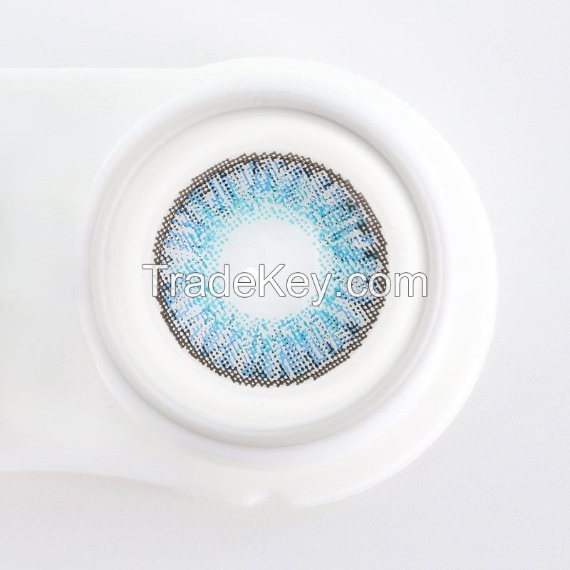 colored contact lenses