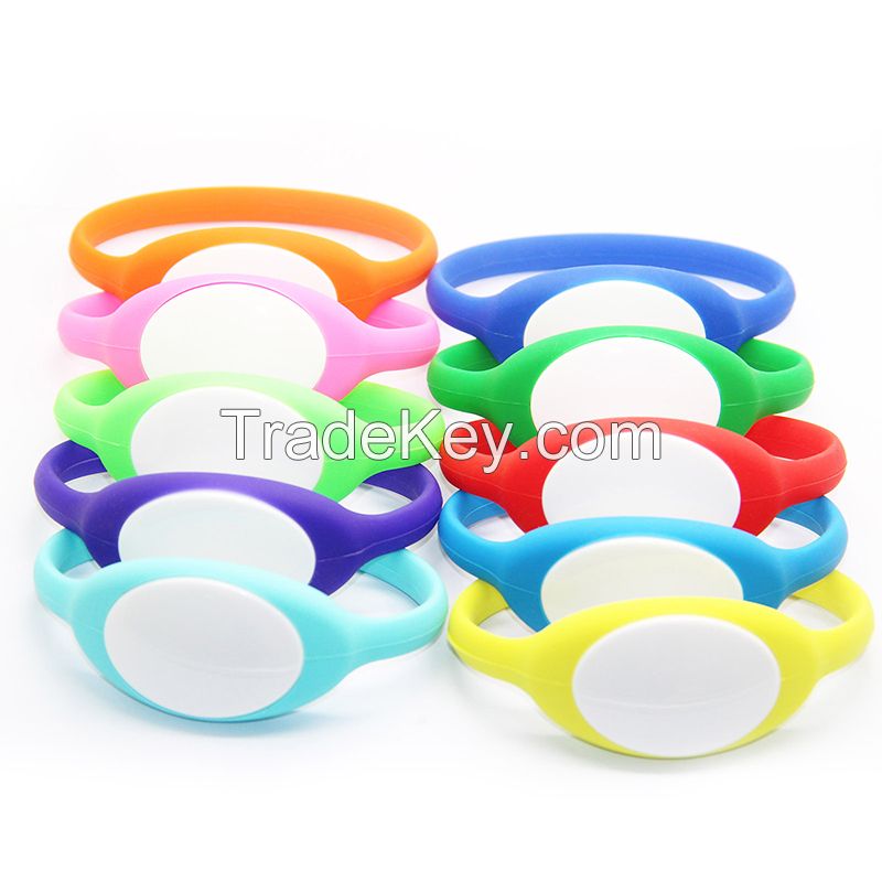 Closed-loop wristband High-quality non-toxic silicone material   Various colors are customized, waterproof, moisture-proof, shock-proof and high-temperature resistant