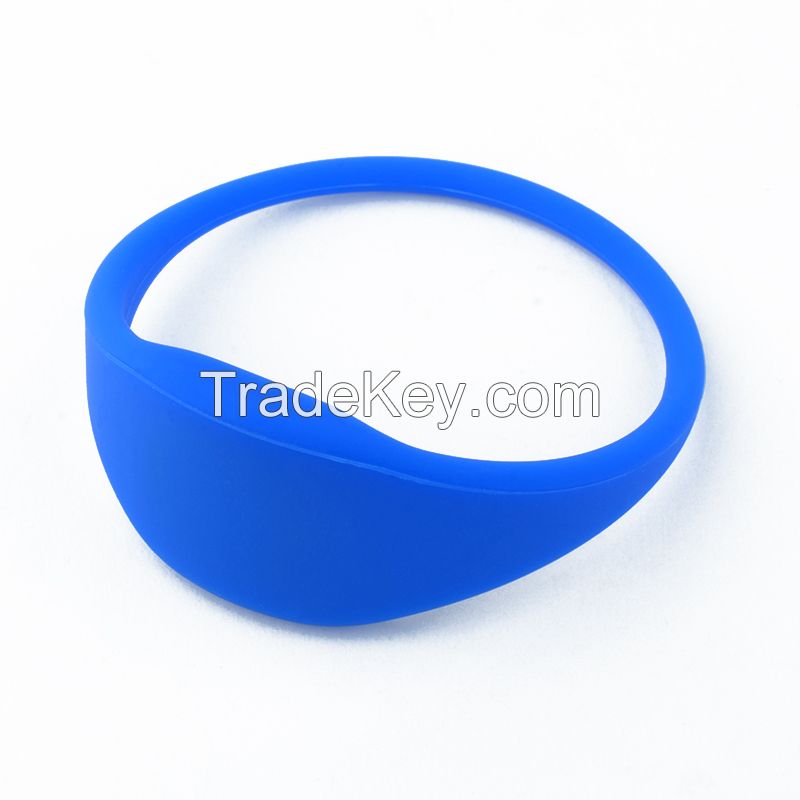 Closed-loop wristband High-quality non-toxic silicone material   Various colors are customized, waterproof, moisture-proof, shock-proof and high-temperature resistant