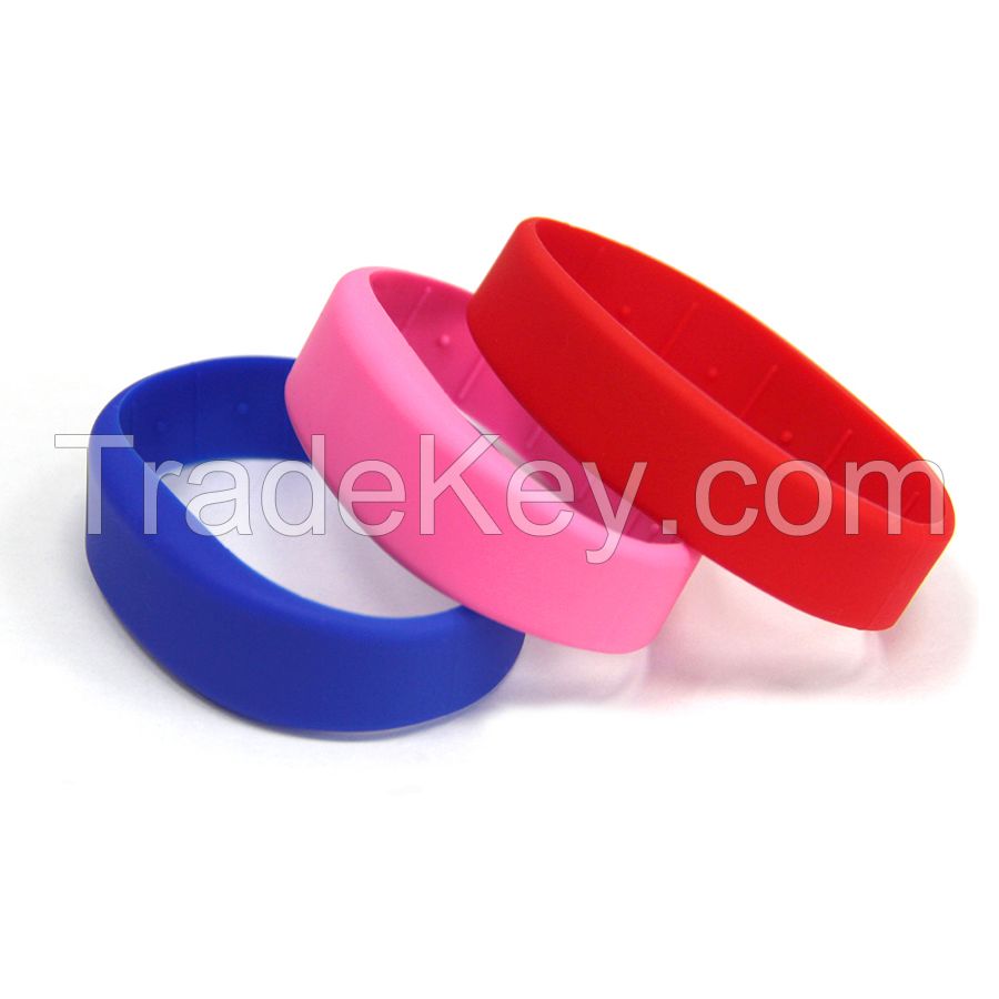 Closed-loop wristband High-quality non-toxic silicone material   Various colors are customized, waterproof, moisture-proof, shock-proof and high-temperature resistant