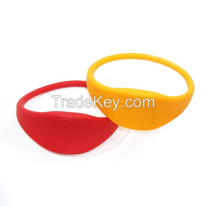 Closed-loop wristband High-quality non-toxic silicone material   Various colors are customized, waterproof, moisture-proof, shock-proof and high-temperature resistant