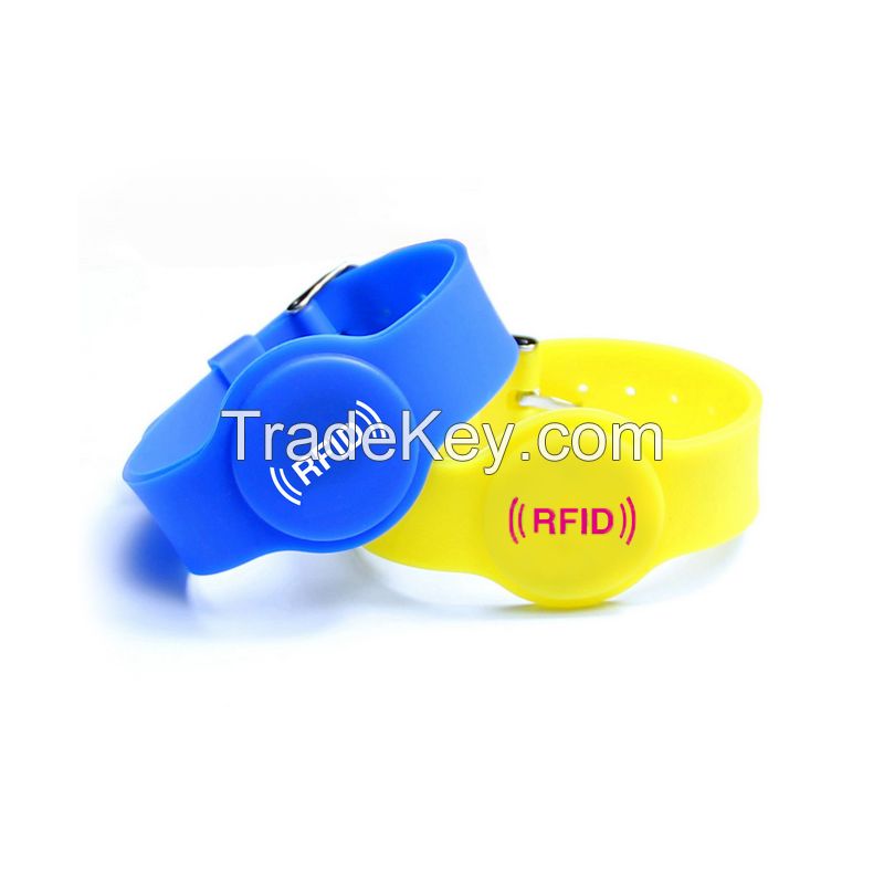 Closed-loop rfid silicon wristband High-quality non-toxic silicone material   Various colors are customized, waterproof, moisture-proof, shock-proof and high-temperature resistant