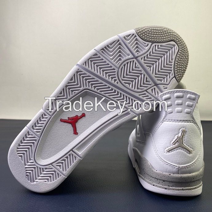 Men athletic shoes  basketball shoes White Oreo sports shoes