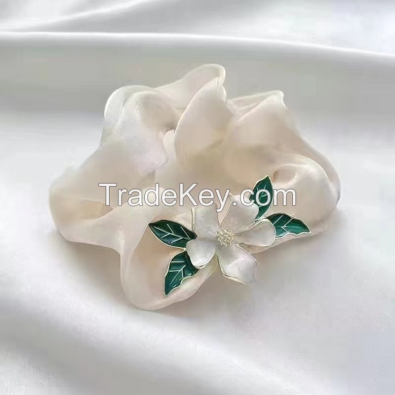 Fresh Cool Elegant Gardenia Hair Ring