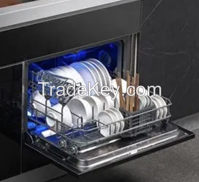 Conveyor dishwasher