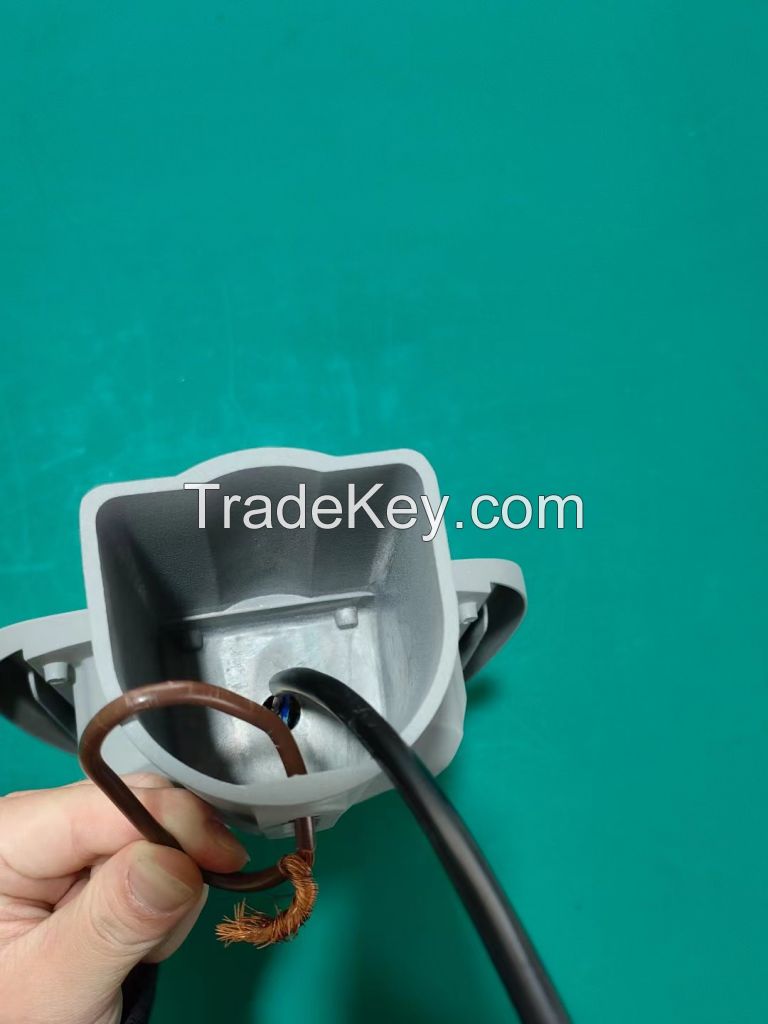 Straight handle streetlight with power supply