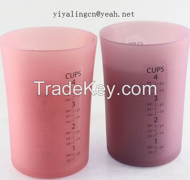 Food grade fall resistant silicone measuring cup for liquid measuring Measuring tools, kitchen tools