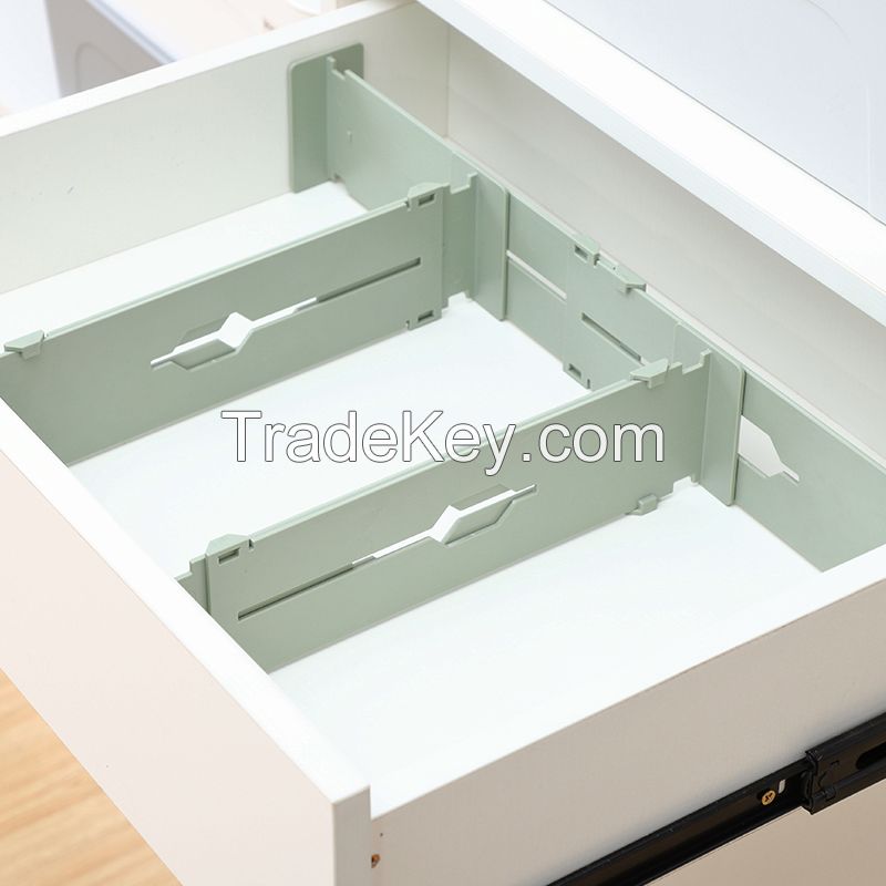 Adjustable drawer divider