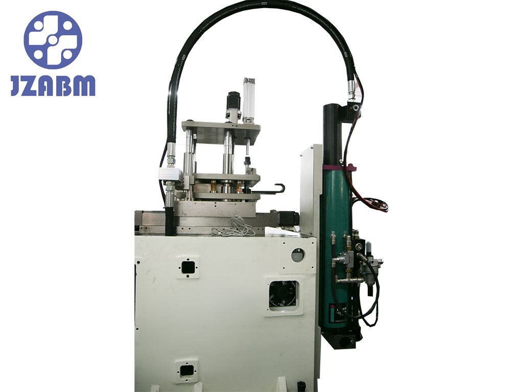 Pressure riveting machine