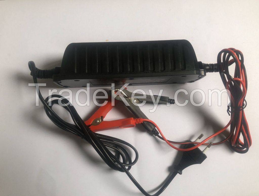 Auto battery charger or maintainer SM3-WP-1