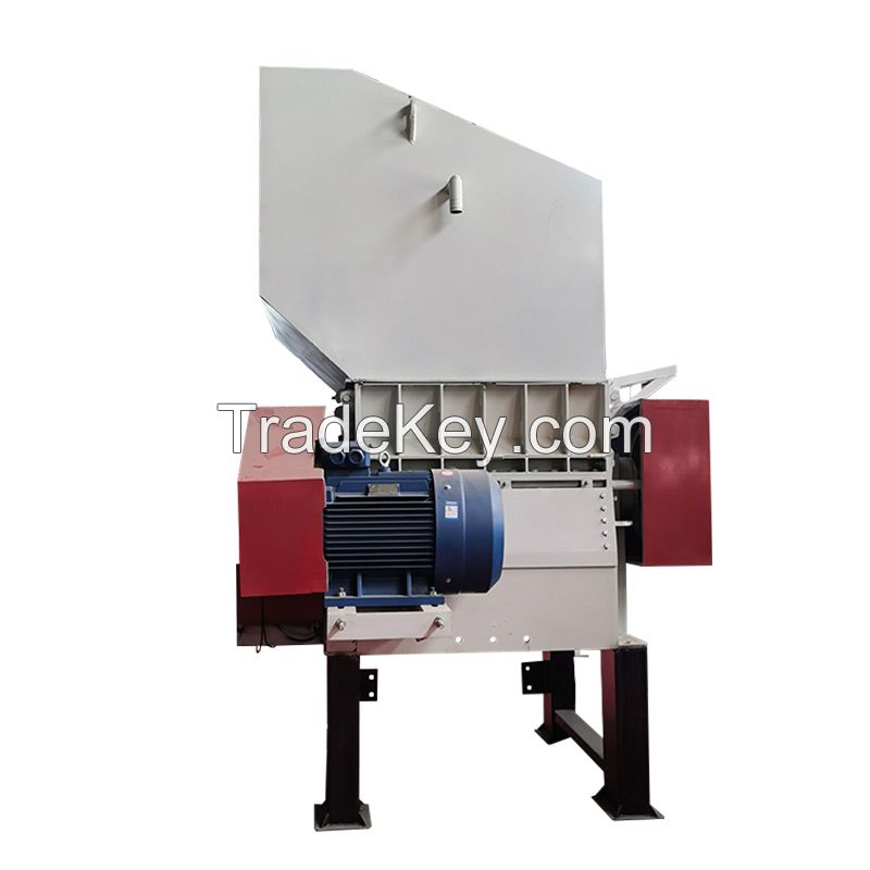 Vertical double rotor soft plastic crusher