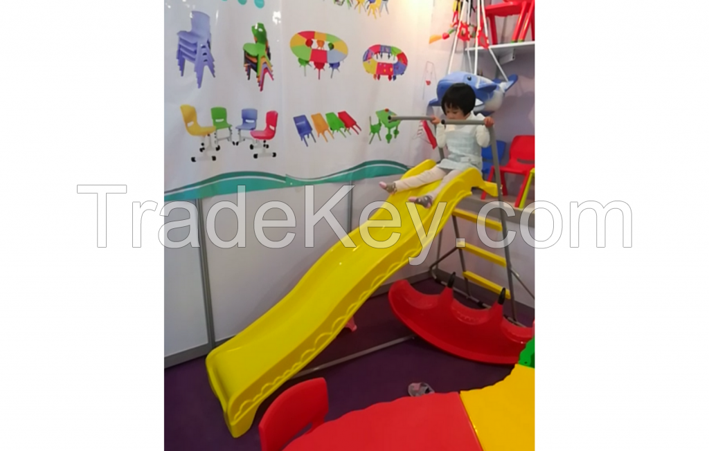 kids slide in patio garden playground amusement with 180cm length Plastic PP material