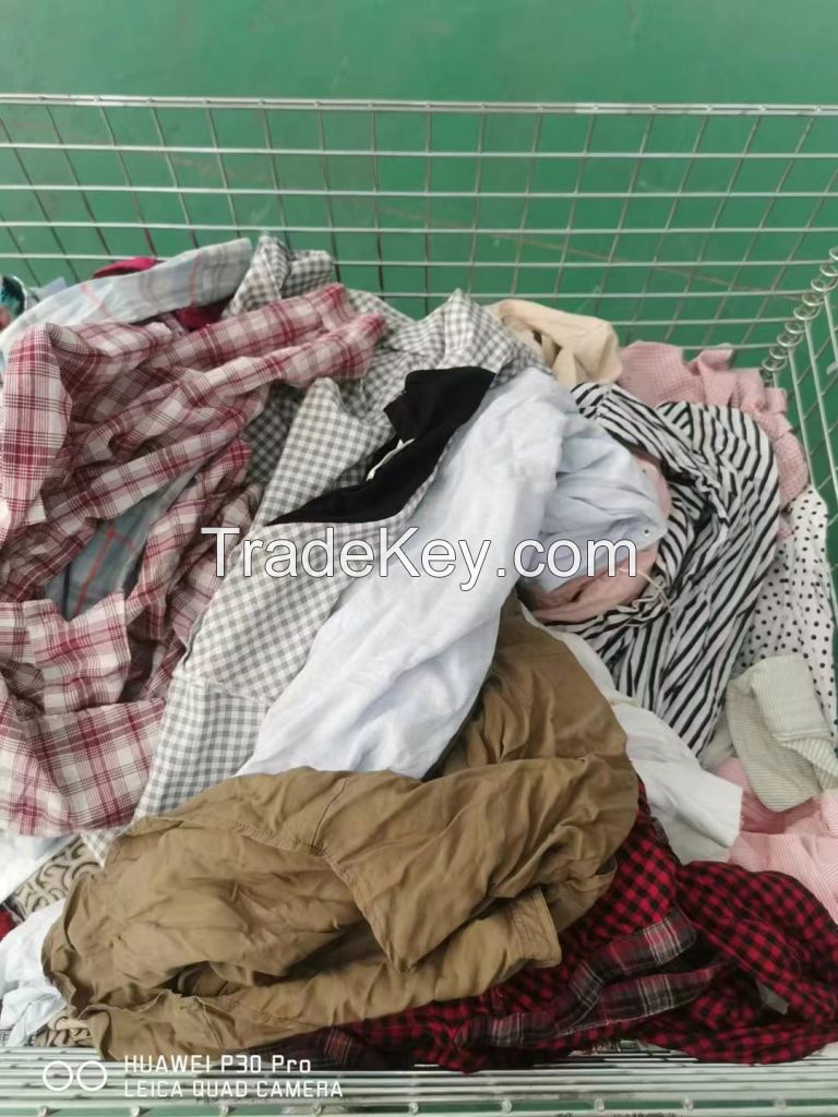 used clothing shoes bags bedsheets towels