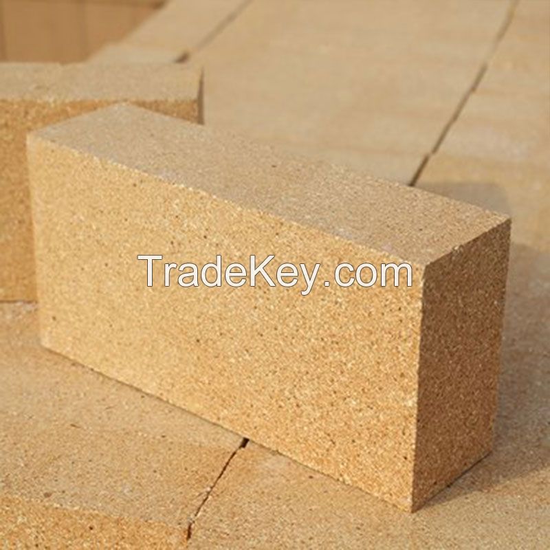 Refractory brick