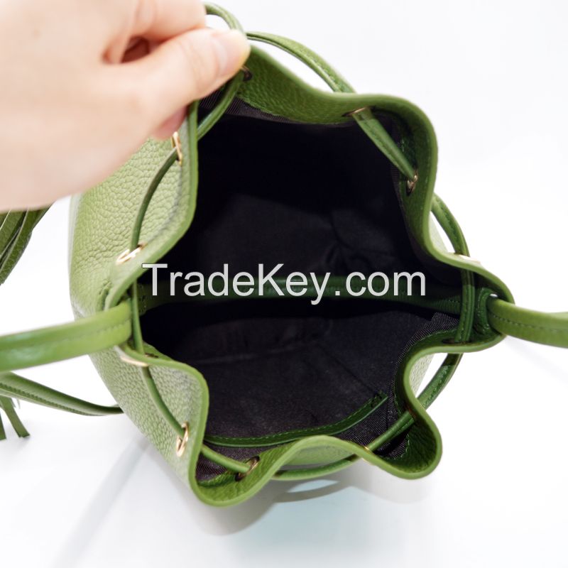 Leather bucket bag for woman