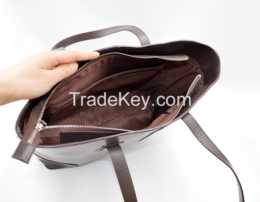 Big Capacity of Leather Tote Bag