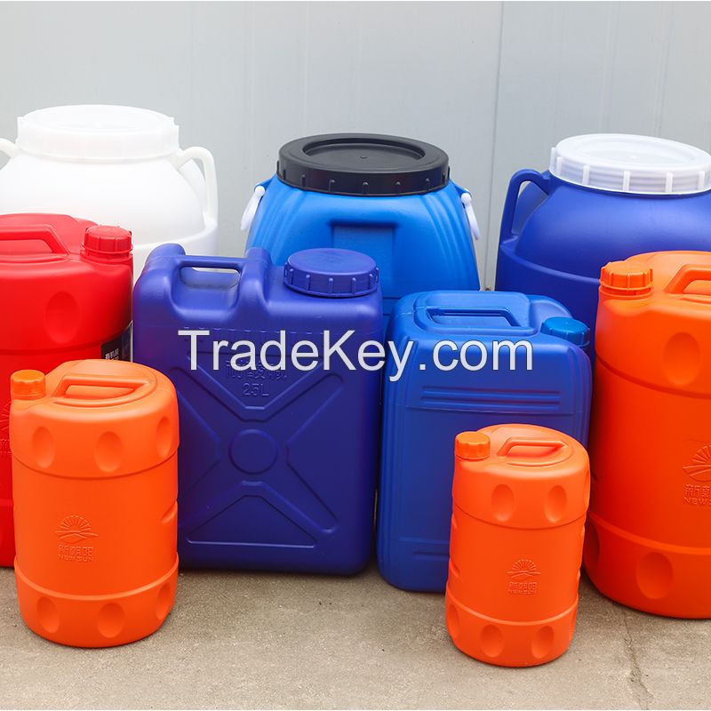 Hollow blow molding plastic packaging barrel