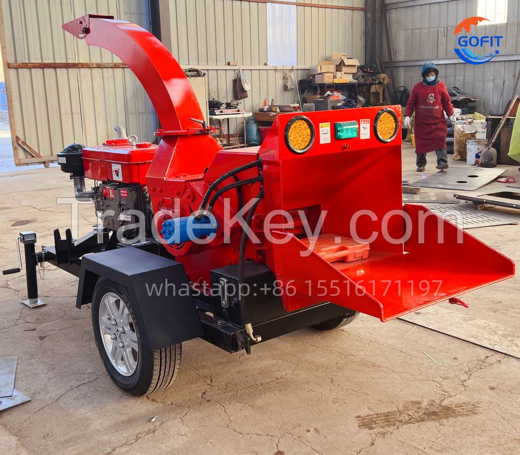 towing diesel wood sawdust chopping crusher wood branch chipper