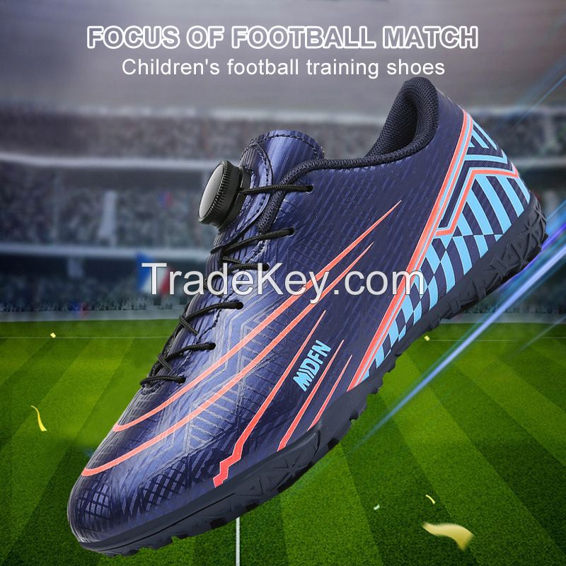 Rotating deduction football shoes dark blue/blue/pink