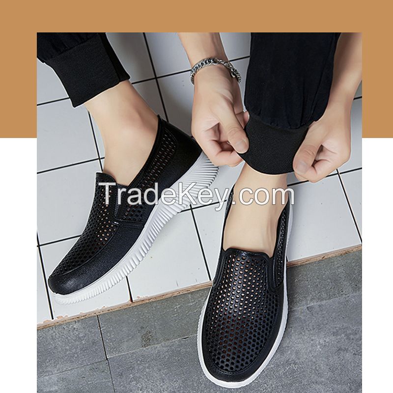 One-time hole-forming shoe material: PVC sole PVC upper