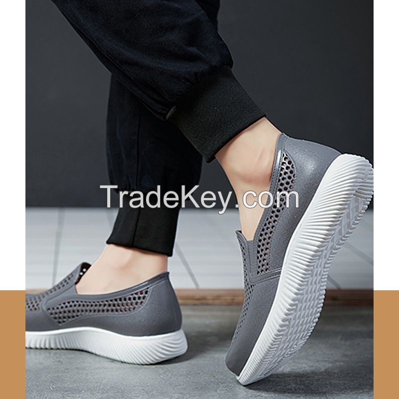 One-time hole-forming shoe material: PVC sole PVC upper