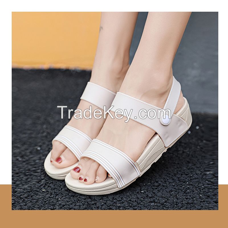 One-time hole-forming shoe material: PVC sole PVC upper