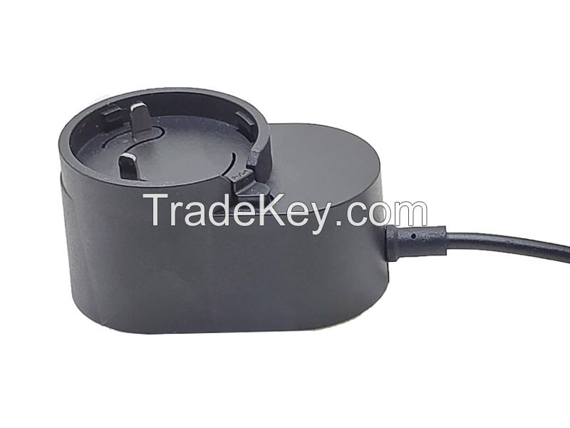 15.6W Interchangeable power adapter