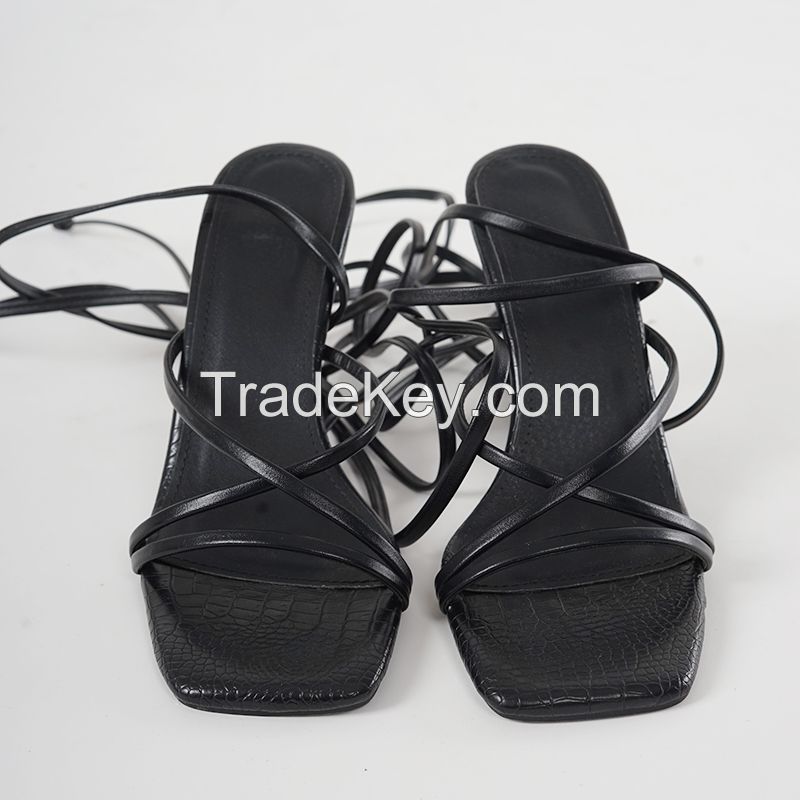 Sandal lady 2022 new fashion Black straps  (Reference Price)