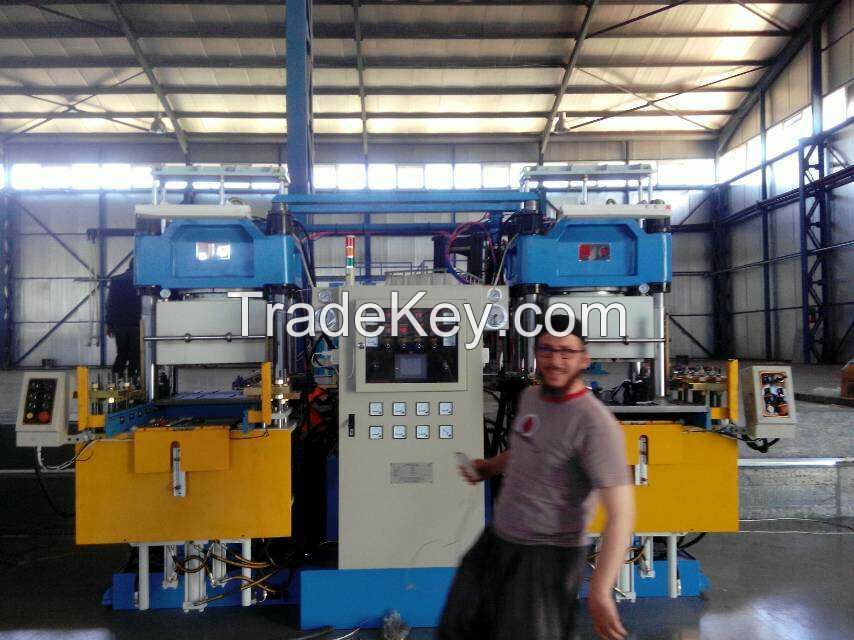 Vacuum Rubber Vulcanizing Machine