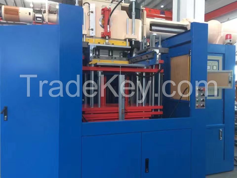 Rubber injection molding machine